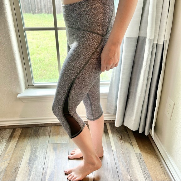 Lululemon Crop Leggings | 8 - Picture 2 of 9